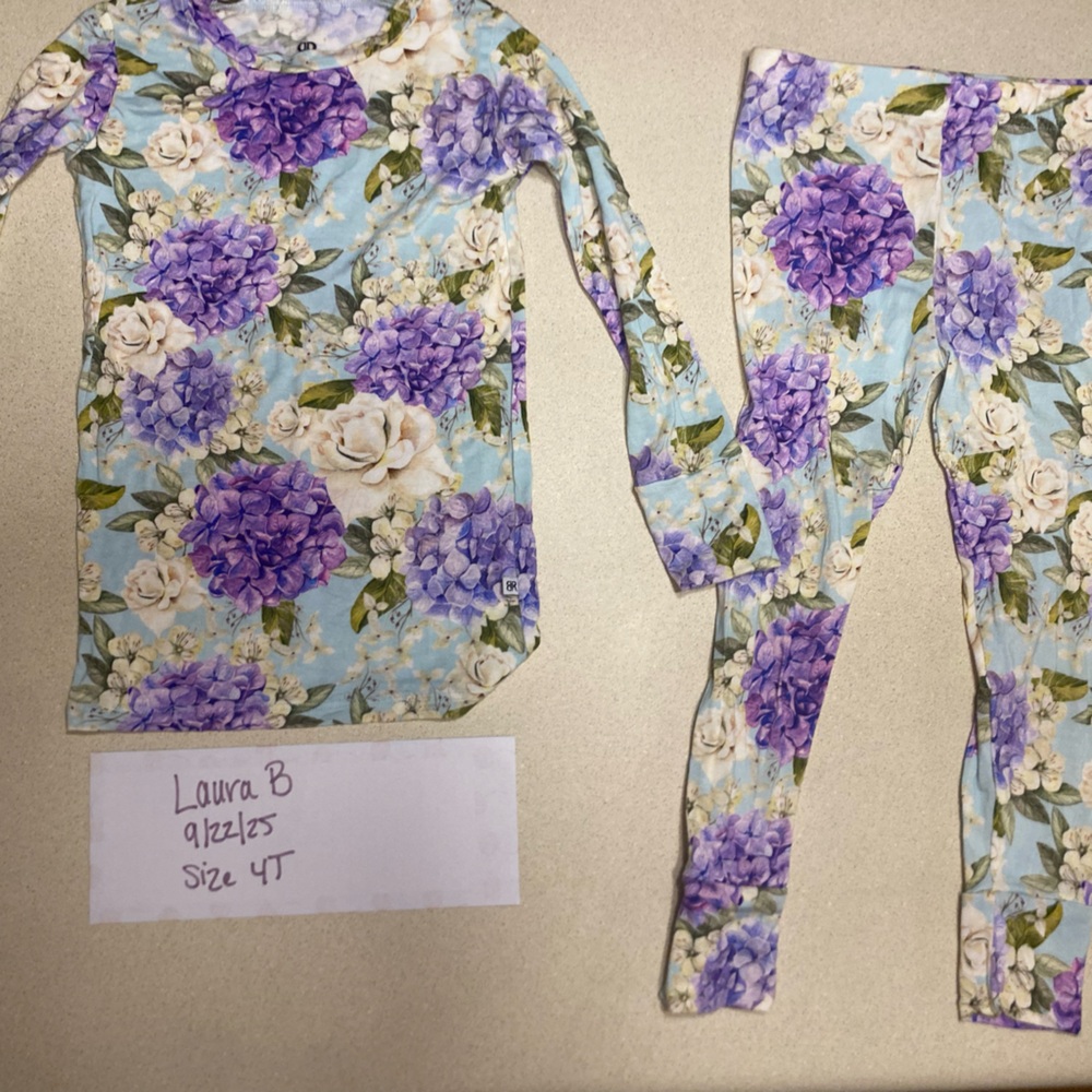 Bums and roses 4T pajamas
